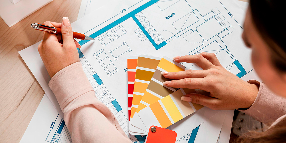 close-up-woman-with-color-palette1200x600